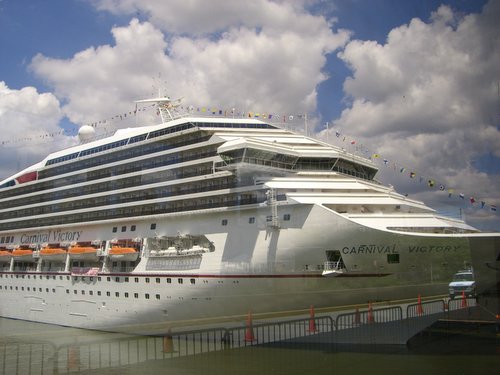 Carnival Victory